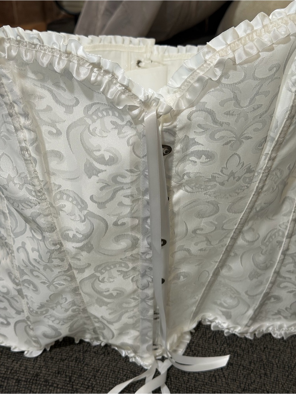 White Lace-Embroidered Strapless Bustier with 10+ sturdy boning - Picture 6 of 7